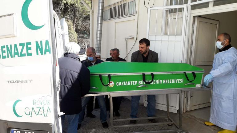 Ehliyetsiz sürücünün çarptığı skuterdeki Ezgi öldü, Şimal yaralı