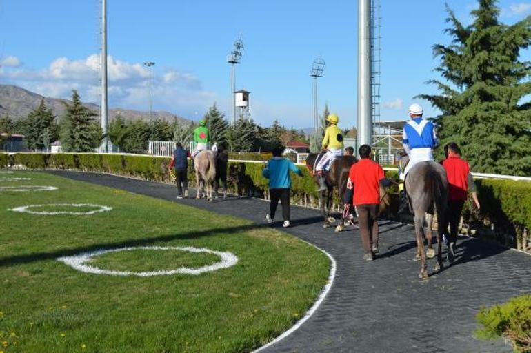 Elazığ Hipodromunda sezon başladı