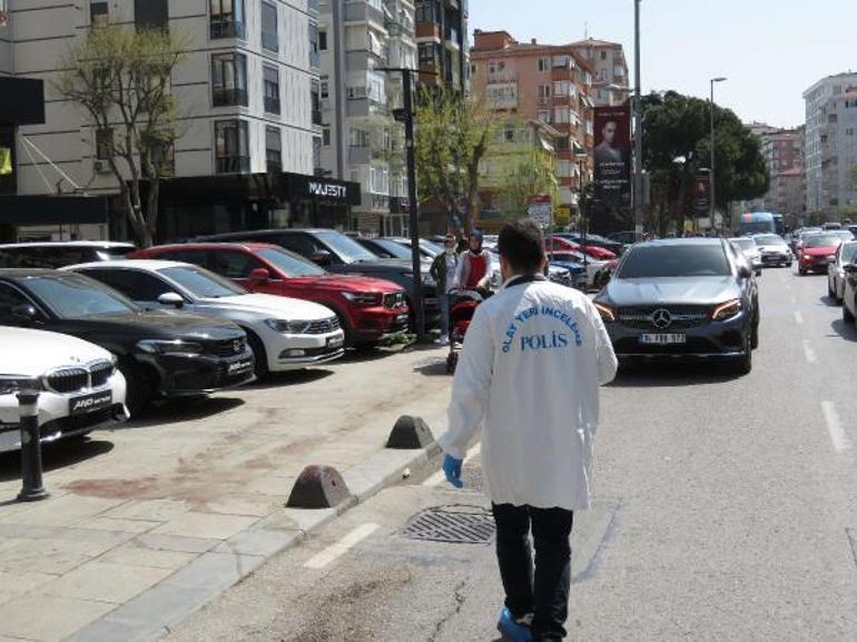 Kadıköyde lüks araçlar arasında nakliyeciler ile galericilerin kavgası