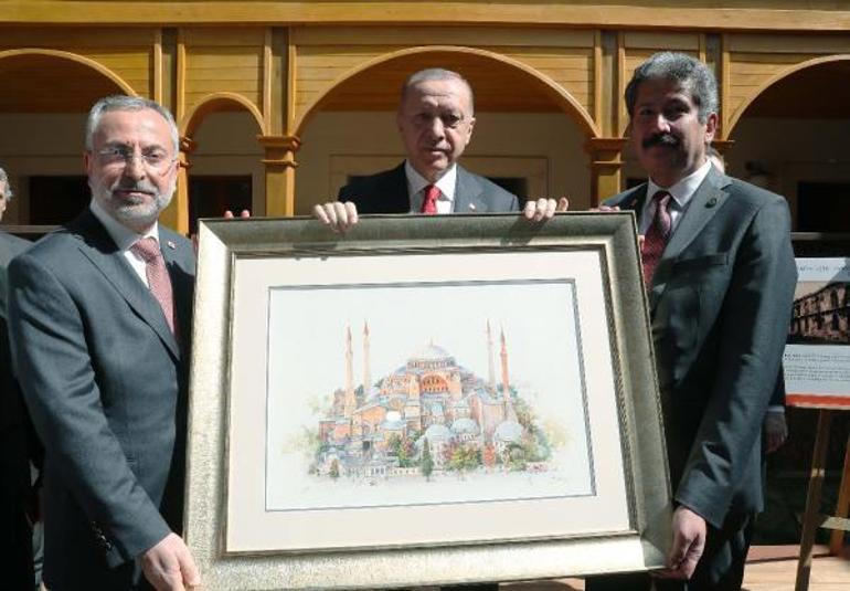 Erdoğan restore edilen Ayasofya Fatih Medresesinin açılışını yaptı