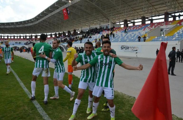Efeler 09 FK 3üncü Lig için finale çıkıyor