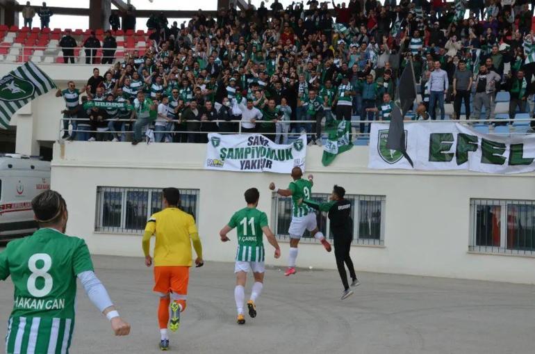 Efeler 09 FK 3üncü Lig için finale çıkıyor