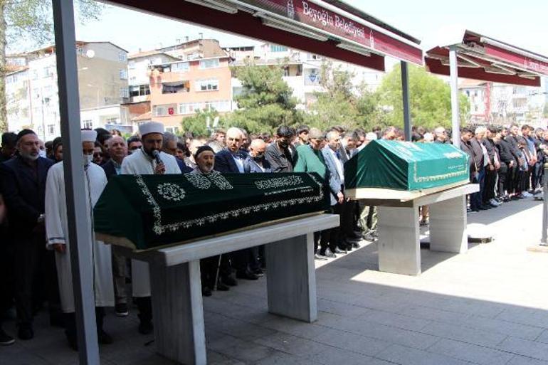 TIRın altına giren otomobilin sürücüsü hayatını kaybetti