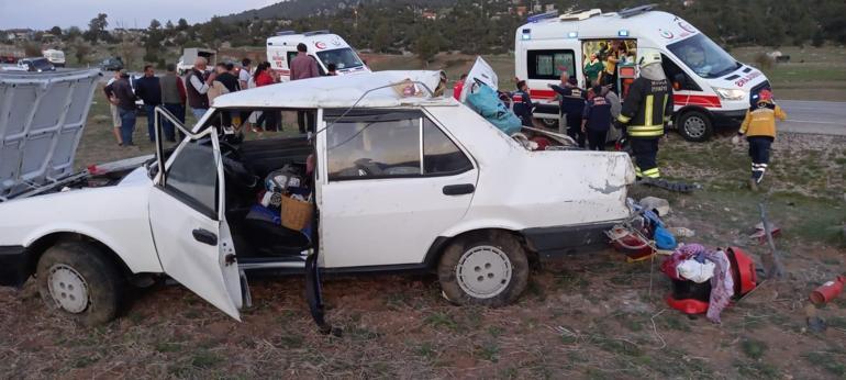 Muğlada şarampole devrilen otomobildeki 1 kişi öldü, 5 kişi yaralandı