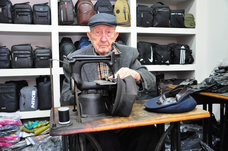 Şapkacı Fethi, 87 yaşında şapka dikiyor