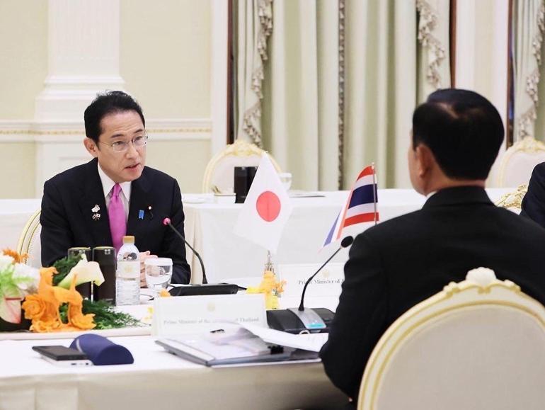 Japonya ile Tayland arasında savunma donanımı anlaşması imzalandı