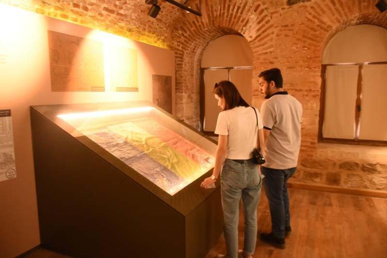 Edirnenin simgesi kanlı sancak, şehitlerin izlerini taşıyor