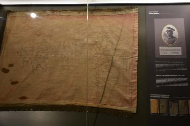 Edirnenin simgesi kanlı sancak, şehitlerin izlerini taşıyor