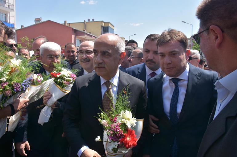 Bakan Kirişci: Türkiyede 1,7 milyar çiçek üretiliyor