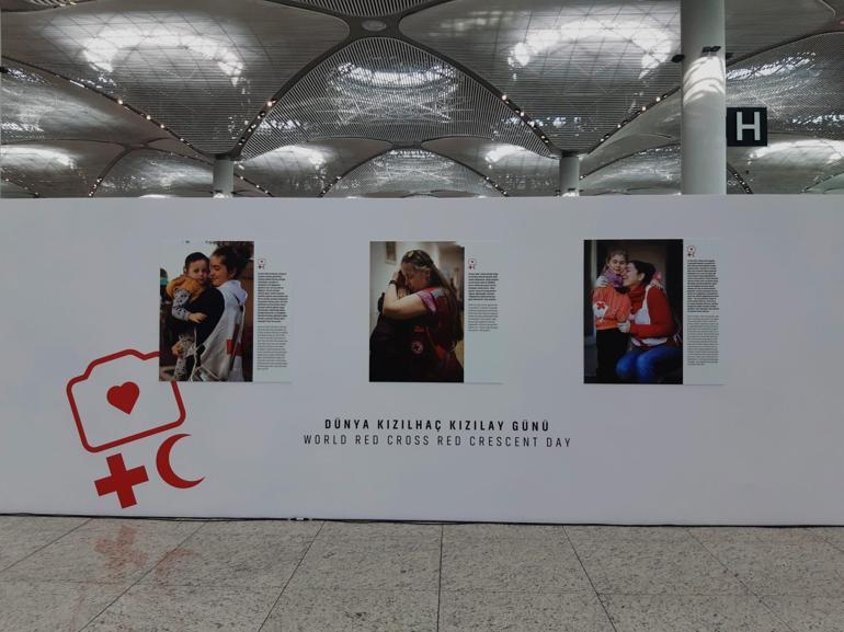Türk Kızılayı ve Kızılhaçtan İstanbul Havalimanında iyilikte buluşmak sergisi