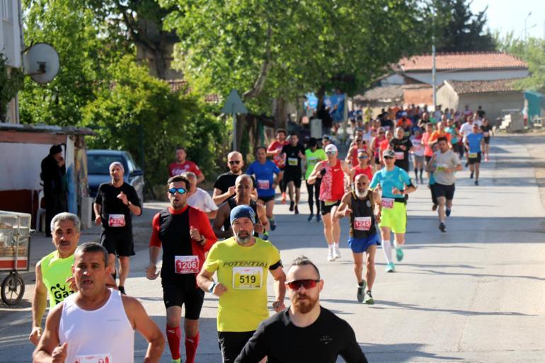 Uluslararası Edirne Maratonu renkli görüntülere sahne oldu