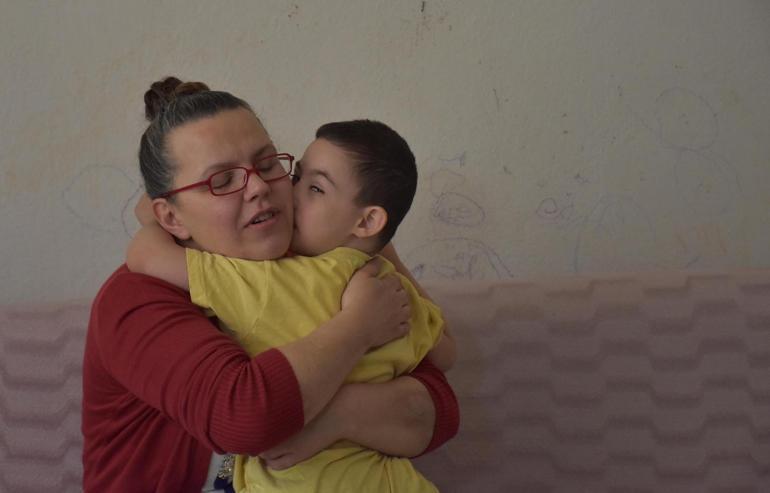 Down sendromlu Yiğitin tek dayanağı annesi