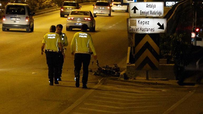 Ehliyetsiz ve alkollü sürücü motosiklete çarptı: 1 ölü, 1 yaralı