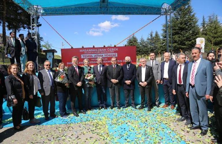 Dursun Özbek’ten memleketine 16 derslikli okul