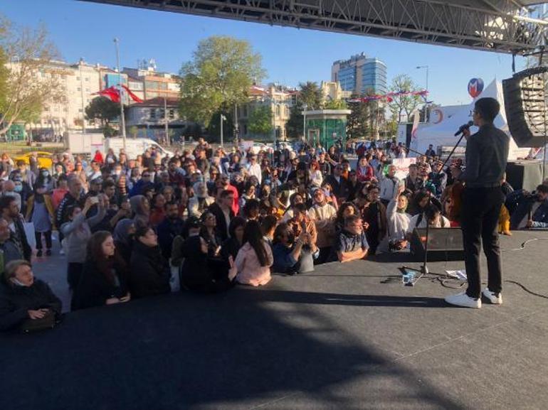 Ödüllü çocuk Kadıköyde konser verdi