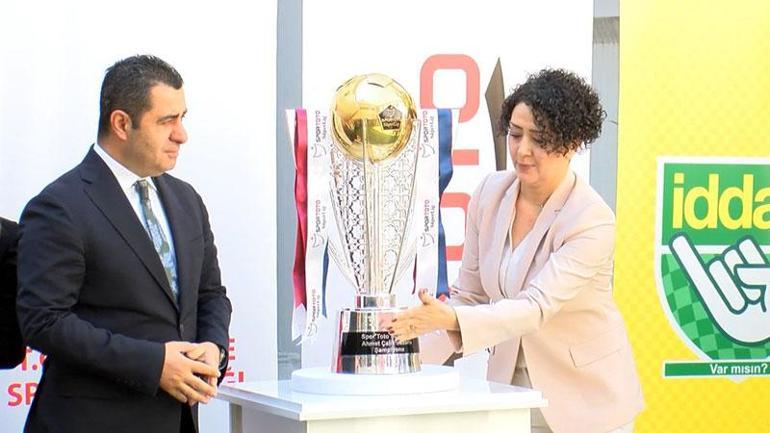 Şampiyon Trabzonsporun kupası TFFye gönderildi