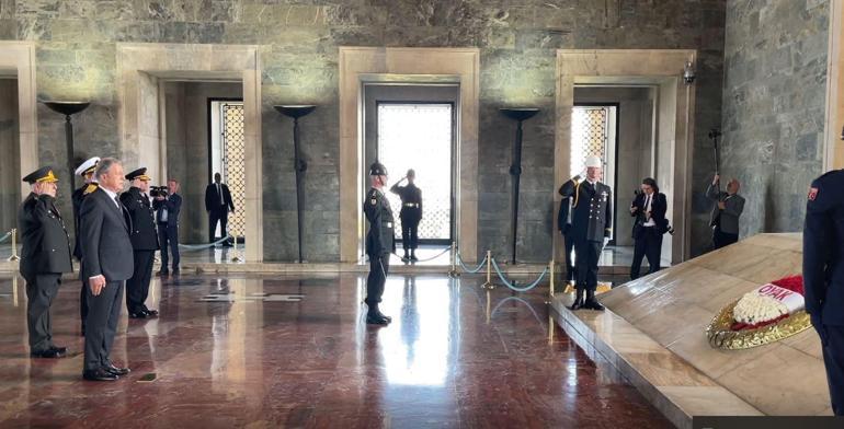 Bakan Akar, OYAK Genel Kuruluna katıldı