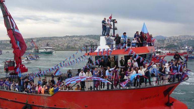 Trabzonspor’un şampiyonluk kutlaması Karadeniz’de başladı