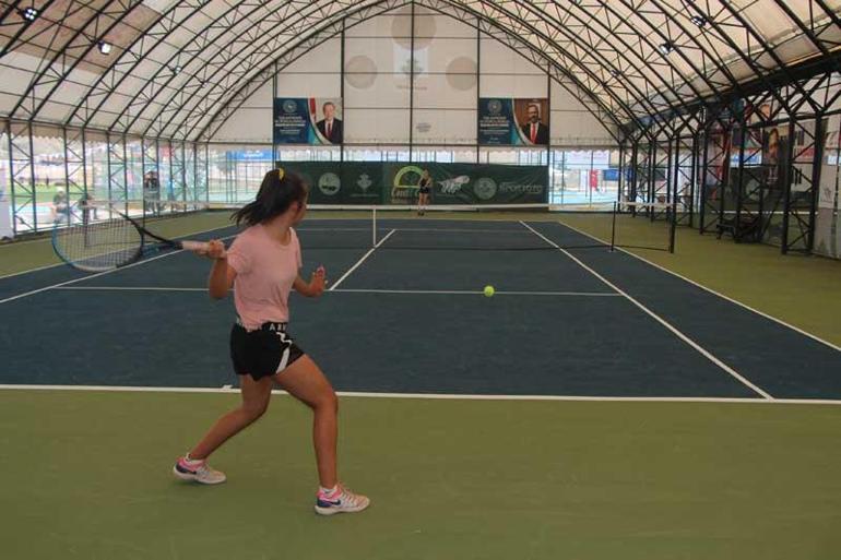 Şırnakta Uluslararası Cudi Cup tenis turnuvası başladı