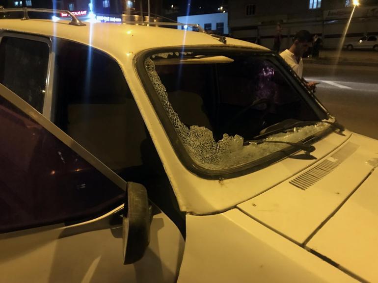 Derik’te otomobil yayalara çarptı: 8 yaralı