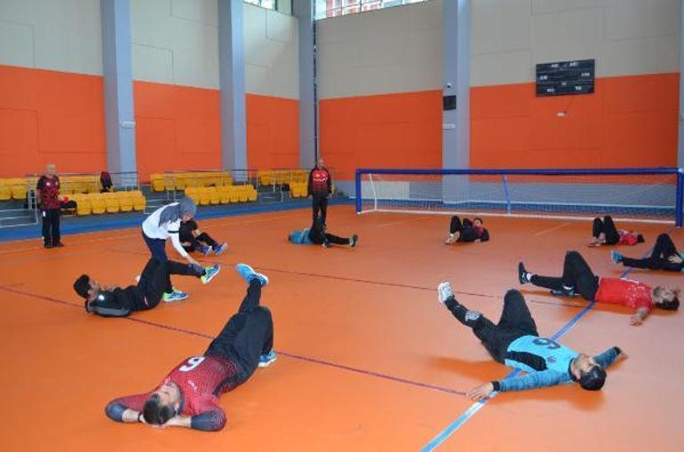 Görme engeli spora olan tutkusundan vazgeçirmedi