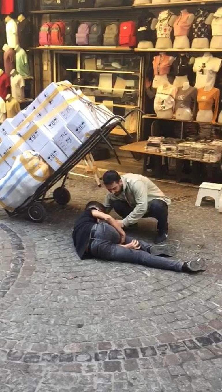 Beyazıtta silahlı kavga; 1i polis 7 yaralı