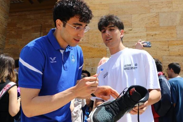 Euroleague şampiyonu Anadolu Efes, Anıtkabirde