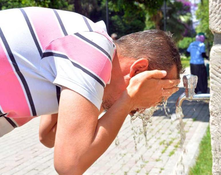 Adanada hava sıcaklığı 40 dereceye dayandı