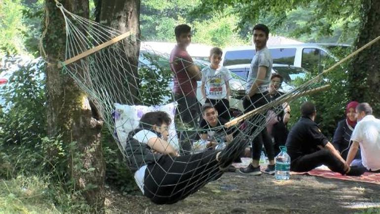 Belgrad Ormanına piknikçi akını