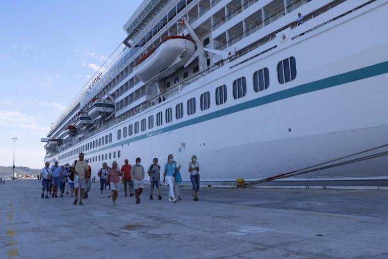 Çanakkaleye 45 kruvaziyerle 15 bin turist geliyor
