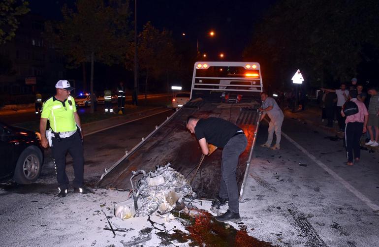 Direğe çarpan otomobilin motoru yerinden fırladı: 6 yaralı