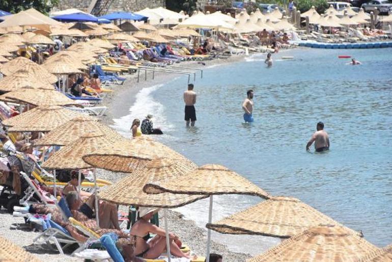 Costa Venezia ile 1339 turist Bodrumda