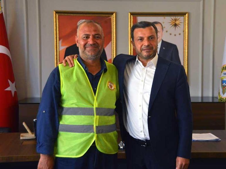 İp yumağına gizlediği 11 Cumhuriyet altınını torunları yanlışlıkla sokağa attı, işçi buldu