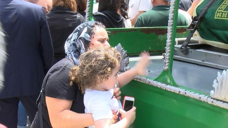 Kumburgazdaki kazada ölen 2 öğrenci son yolculuğuna uğurlandı