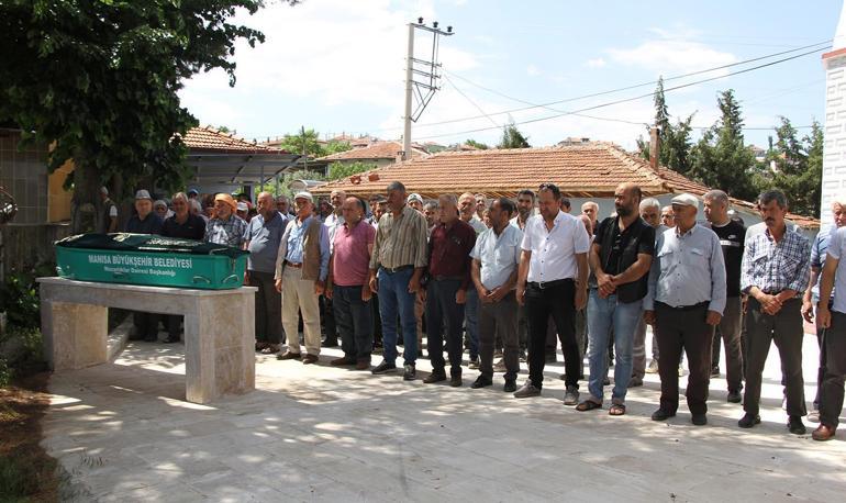 Ateşe verdiği evde oğluyla birlikte ölen baba toprağa verildi