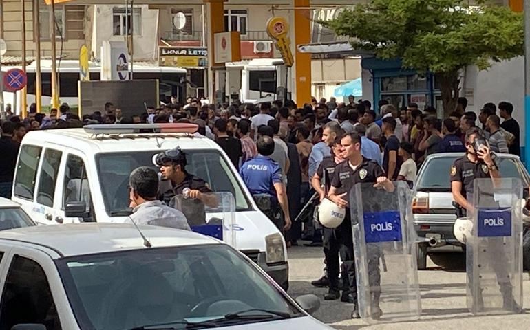 Şanlıurfada aşiretlerin kavgası; 3ü polis 14 yaralı