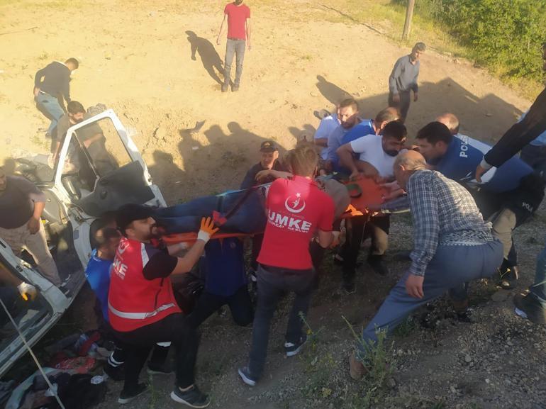 Siirtte minibüs şarampole devrildi: 4 ölü, 6 yaralı