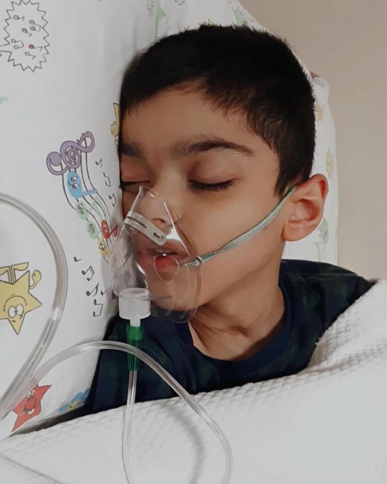 Doktorların yaşamaz dediği Ayaz konuşmaya başladı