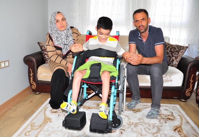 Doktorların yaşamaz dediği Ayaz konuşmaya başladı