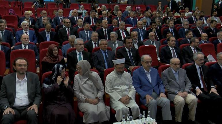 Diyanet İşleri Başkanı Erbaş İstanbulda müftülerle bir araya geldi