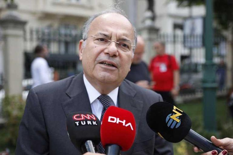 Karikatürist Latif Demirci son yolculuğuna uğurlandı