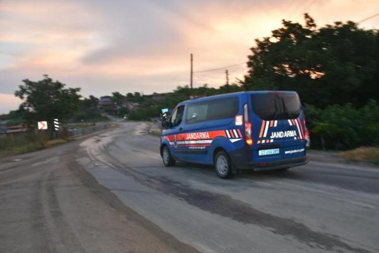 Kendilerine polis süsü verip, 2 Bulgar iş insanını gasbetmek istediler