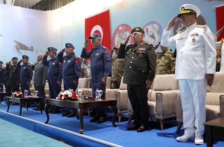 Bakan Akar: Yunanistana gerekli karşılığı verdik, vermeye devam edeceğiz