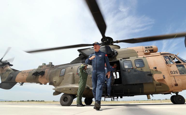 Bakan Akar: Yunanistana gerekli karşılığı verdik, vermeye devam edeceğiz