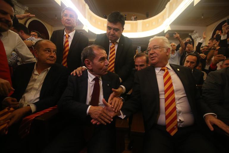 Galatasaray’ın başkanı Dursun Özbek oldu