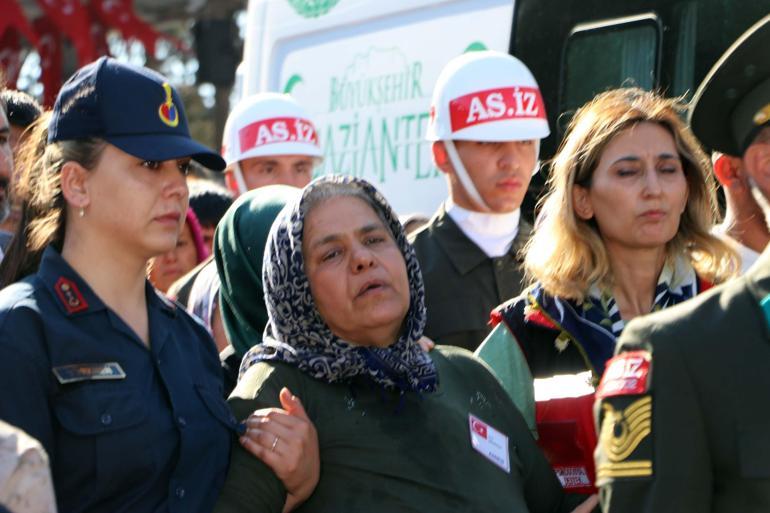 Şehit Uzman Çavuş Demir, son yolculuğuna uğurlandı