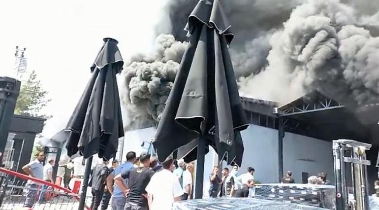 Diyarbakırda kozmetik firması imalathanesinde yangın