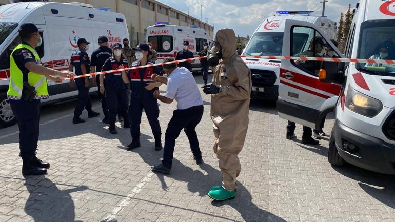 Diyarbakırda kozmetik firması imalathanesinde yangın