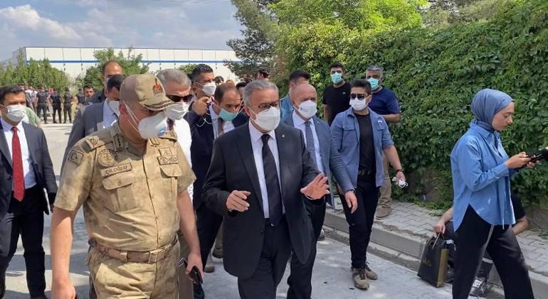 Diyarbakırda kozmetik firması imalathanesinde yangın