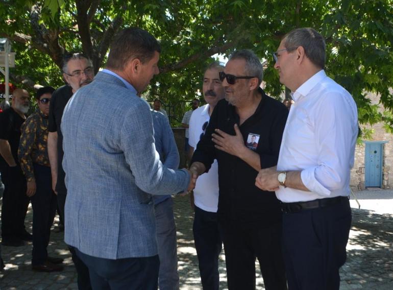 Yavuz Bingölün annesi halk ozanı Şahsenem Akkaş toprağa verildi